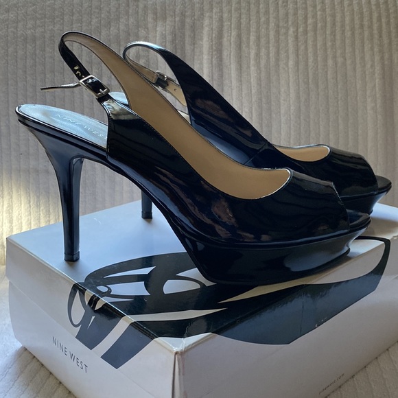 Nine West black patent leather 4” sling back heels. - Picture 2 of 8